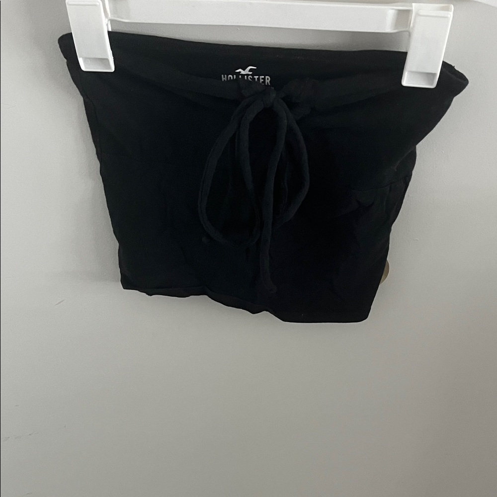 Hollister Women's High Waist Black Shorts